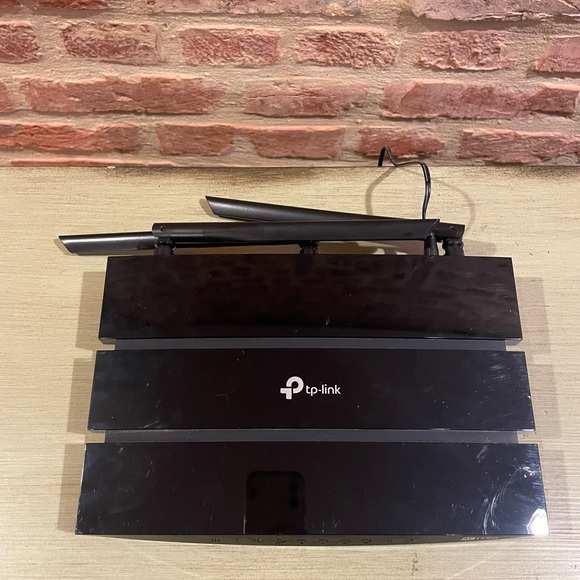 TP-Link AC1750 OneMesh Wi-Fi Repeater/Router, Dual Band, Gigabit Ports Archer A7 - Picture 3 of 7